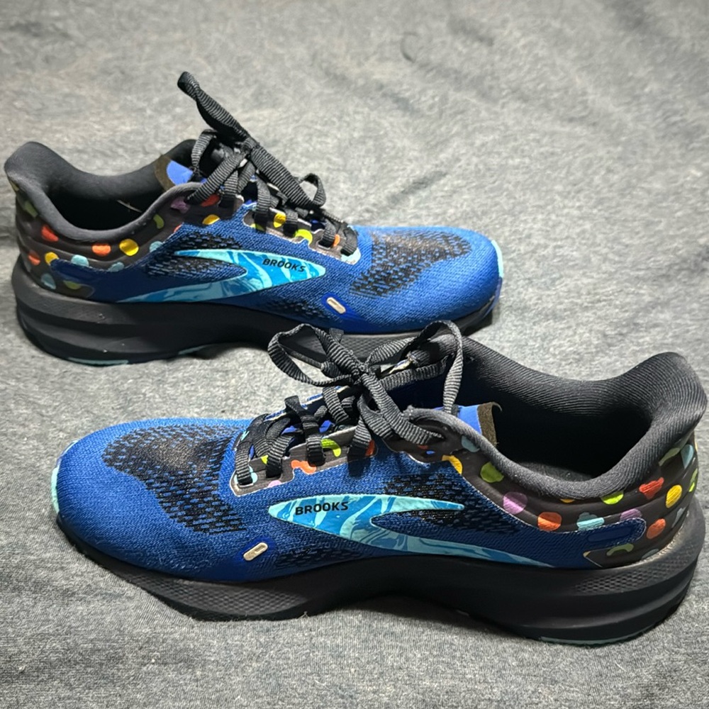 Brooks Launch size 7.5 women’s line new worn once